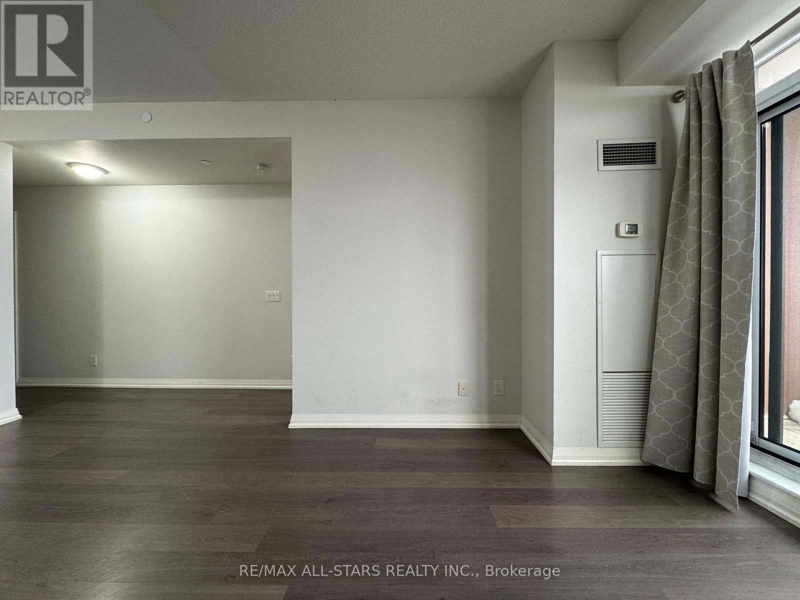 Living Room - 202 - 9500 Markham Road, Markham, ON - Indoor Photo Showing Other Room