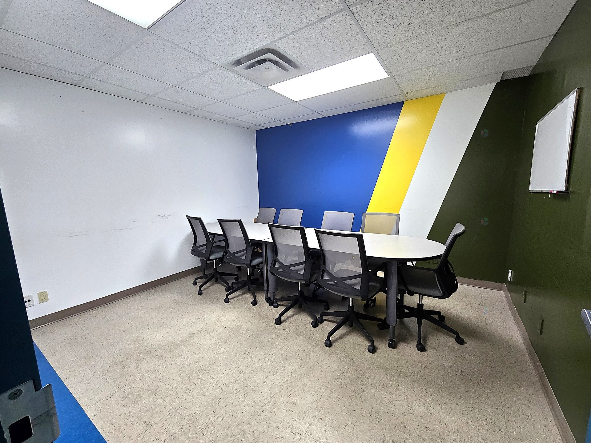 Salle de conférence - 210-1405 Boul. Henri-Bourassa O., Montréal (Ahuntsic-Cartierville), QC - Indoor