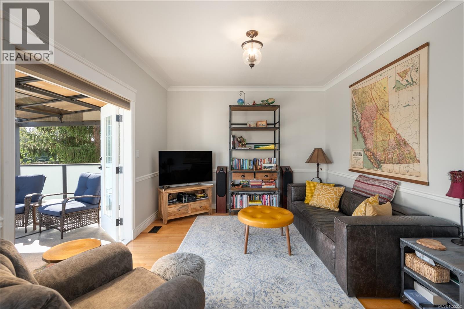 Laid back family room. - 10091 View St, Chemainus, BC - Indoor Photo Showing Living Room