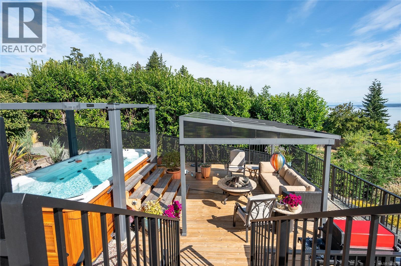 Loads of outdoor living. Salt water swim spa is negotiable with sale. - 10091 View St, Chemainus, BC - Outdoor