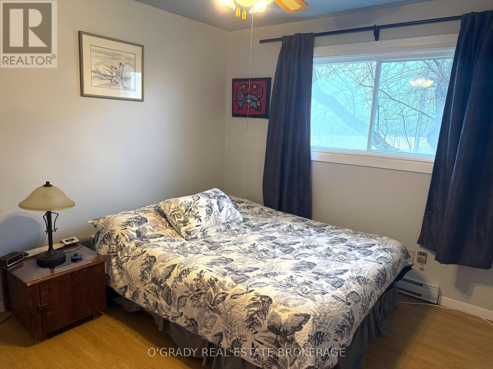 4472 Lords Mills Road, Augusta, ON - Indoor Photo Showing Bedroom