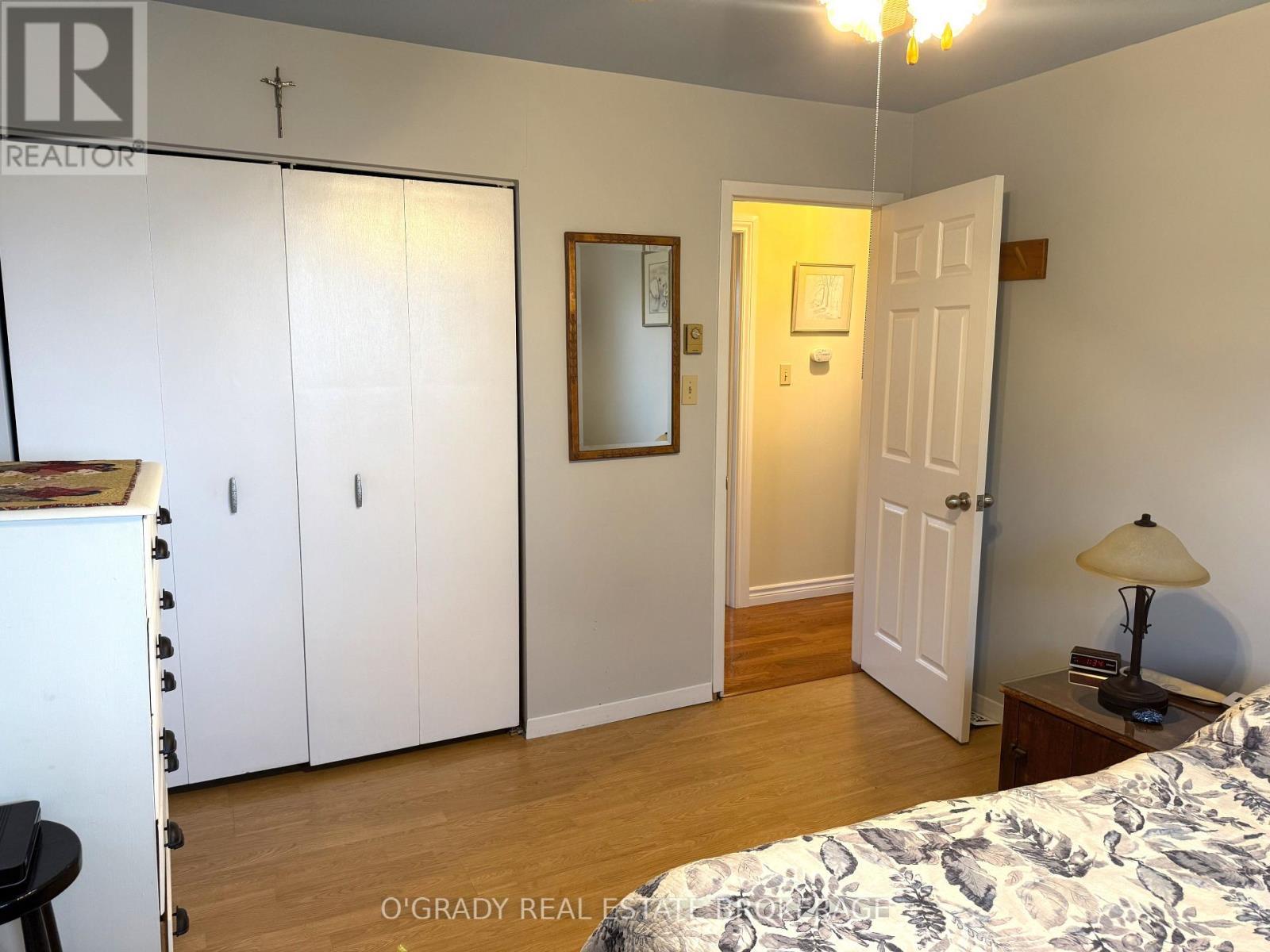 4472 Lords Mills Road, Augusta, ON - Indoor Photo Showing Bedroom