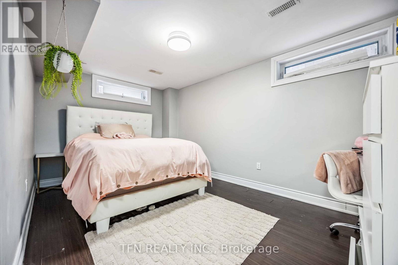 282B Aylesworth Avenue, Toronto, ON - Indoor Photo Showing Bedroom