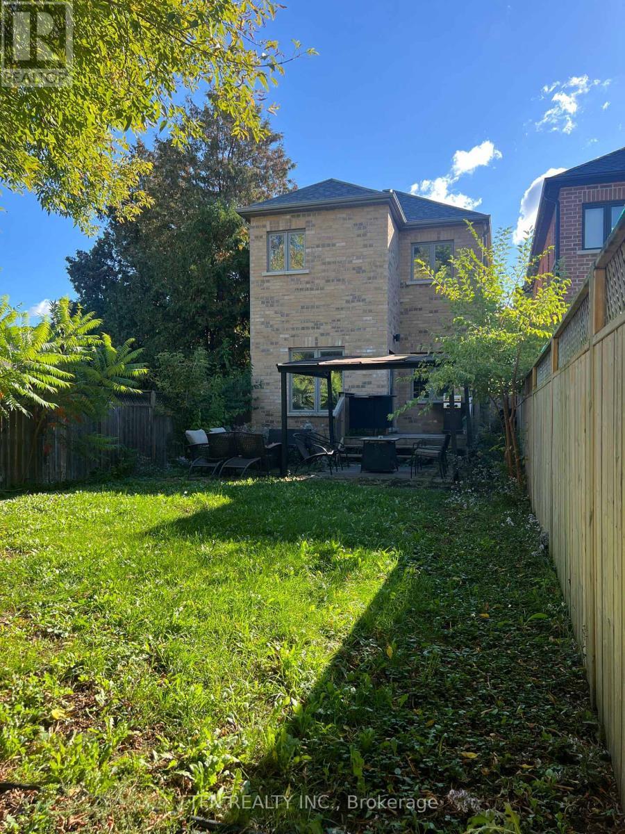 282B Aylesworth Avenue, Toronto, ON - Outdoor