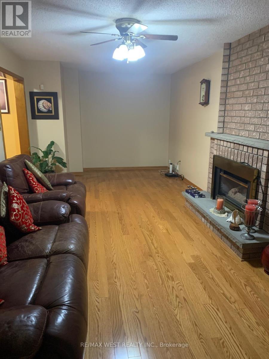 18 David Drive, Toronto, ON - Indoor With Fireplace