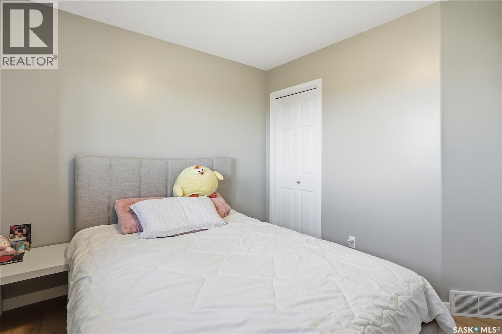 111 Dulmage Crescent, Saskatoon, SK - Indoor Photo Showing Bedroom