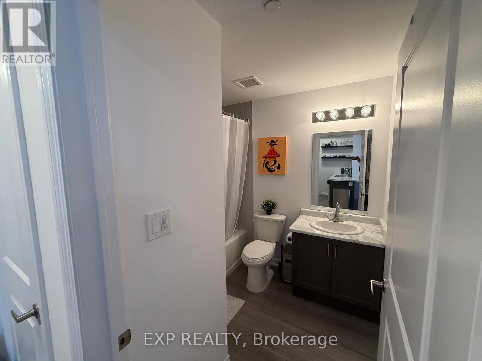 606 - 460 Dundas Street E, Hamilton, ON - Indoor Photo Showing Bathroom