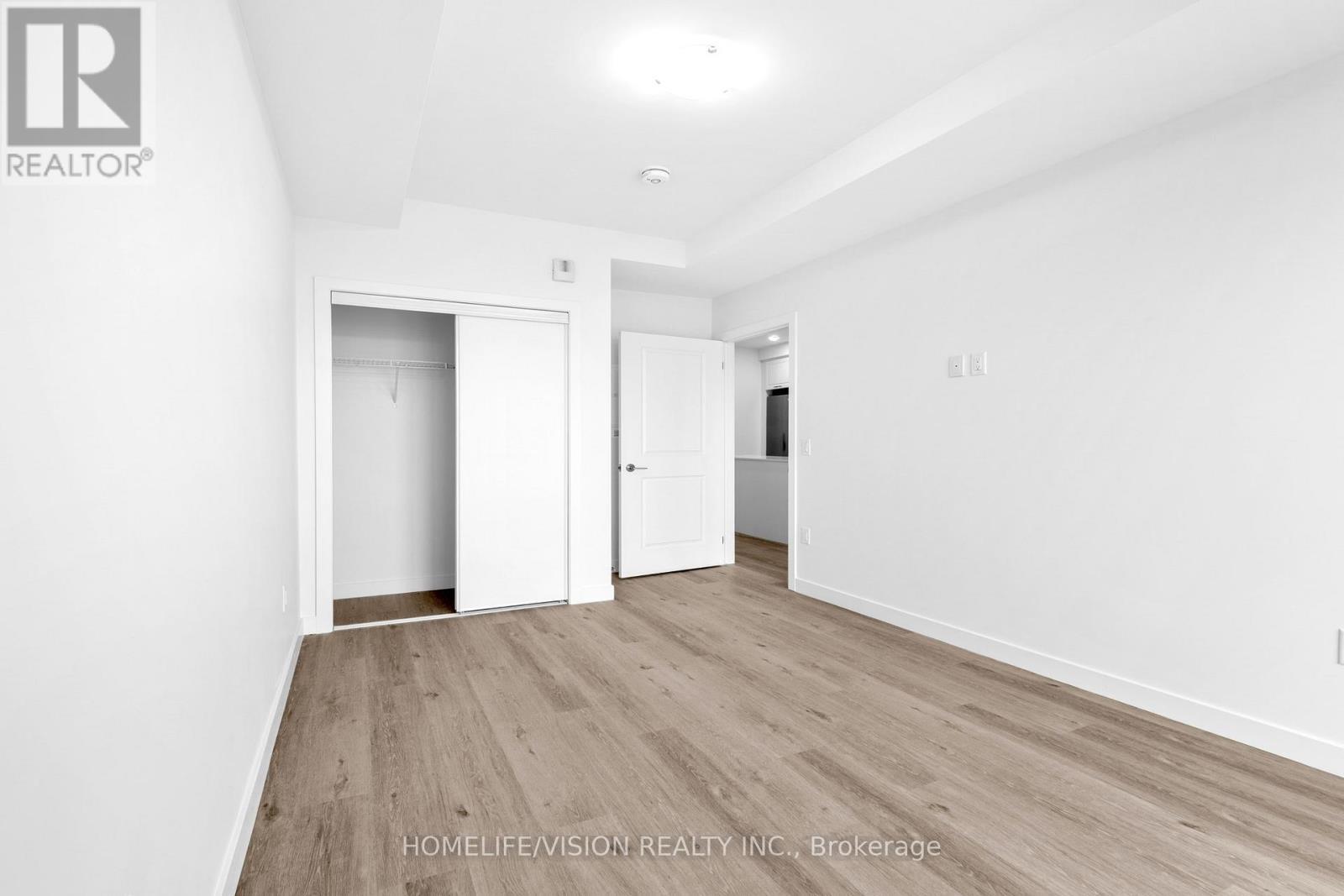 202 - 461 Green Road, Hamilton, ON - Indoor Photo Showing Other Room