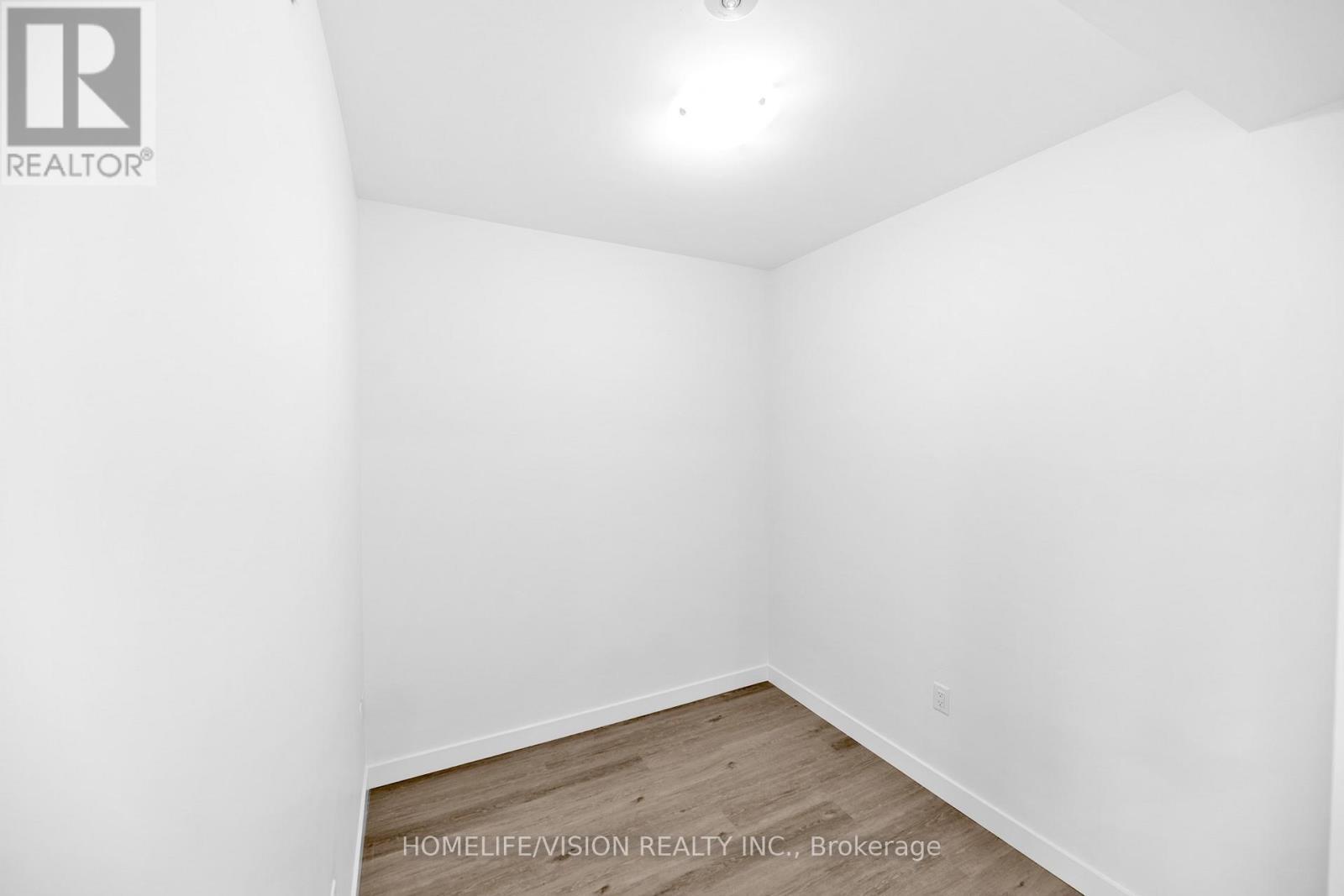 202 - 461 Green Road, Hamilton, ON - Indoor Photo Showing Other Room