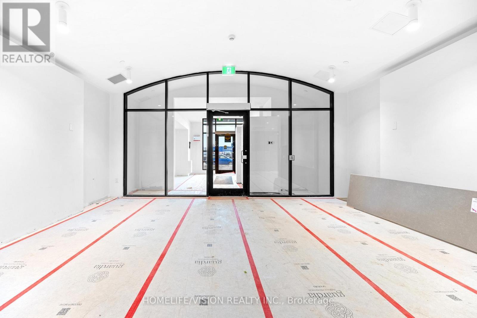 202 - 461 Green Road, Hamilton, ON - Indoor Photo Showing Other Room