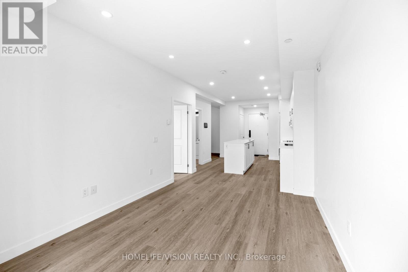 202 - 461 Green Road, Hamilton, ON - Indoor Photo Showing Other Room