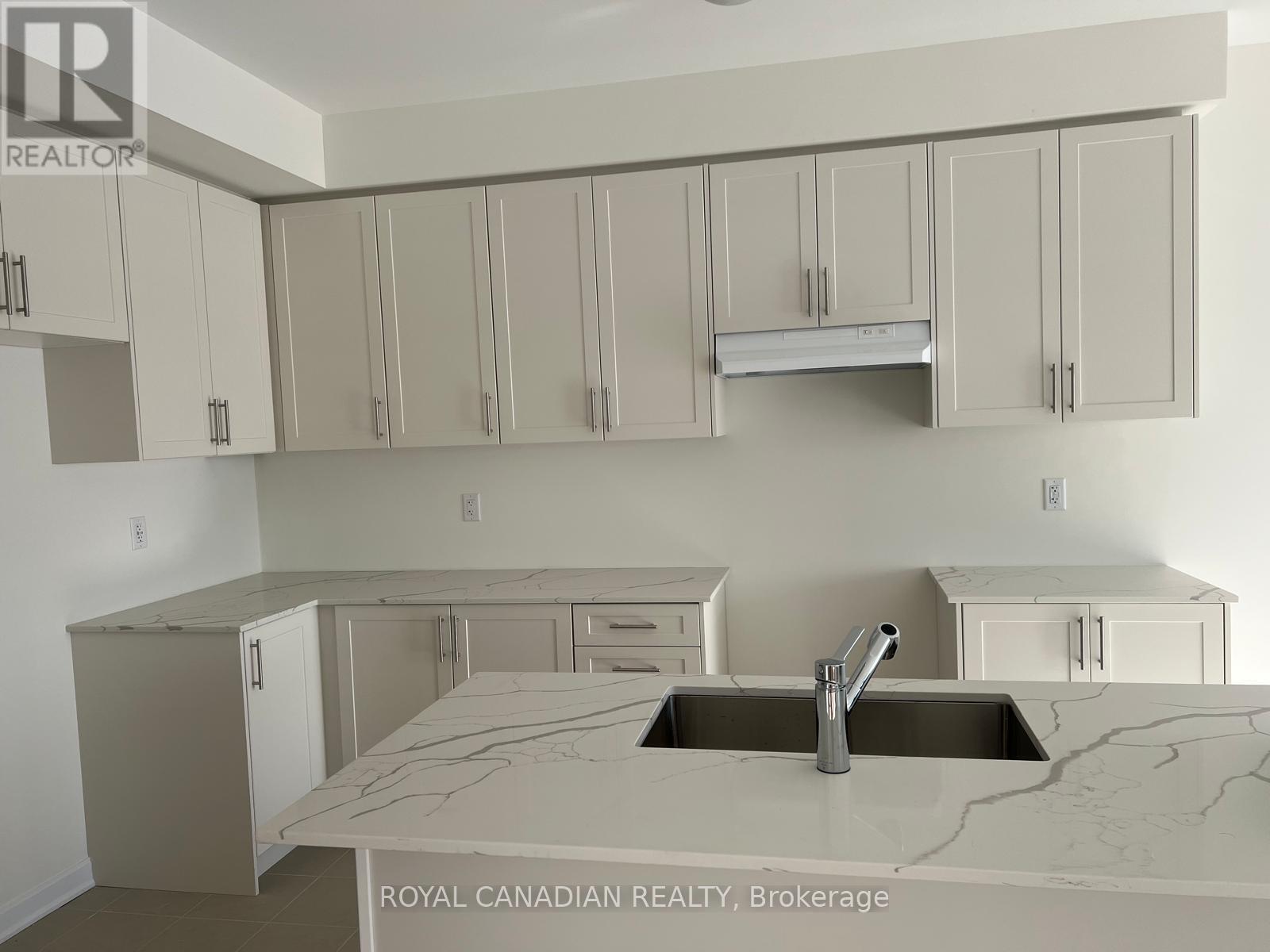 85 Royal Oak Crescent, Loyalist, ON - Indoor