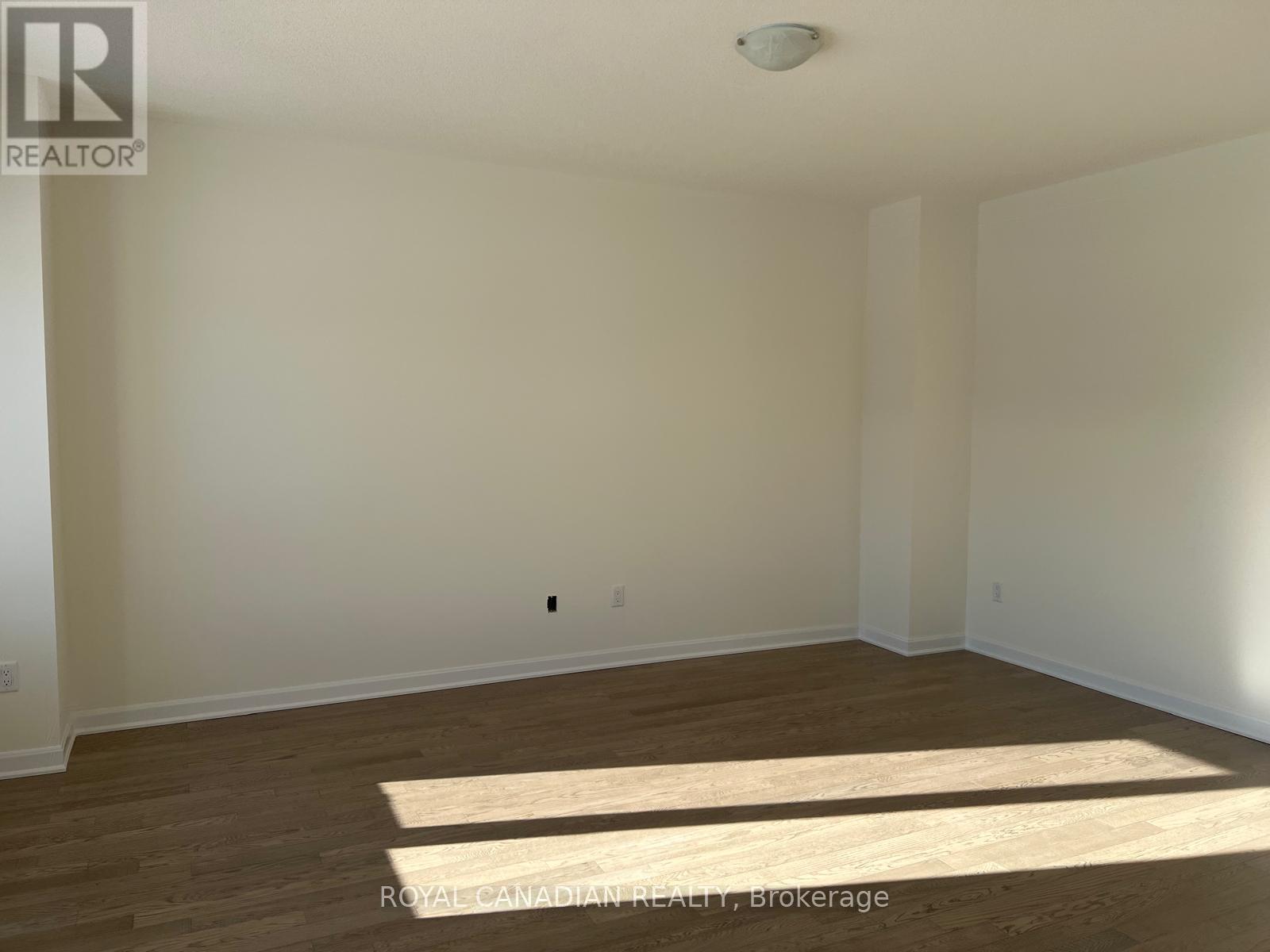 85 Royal Oak Crescent, Loyalist, ON - Indoor Photo Showing Other Room