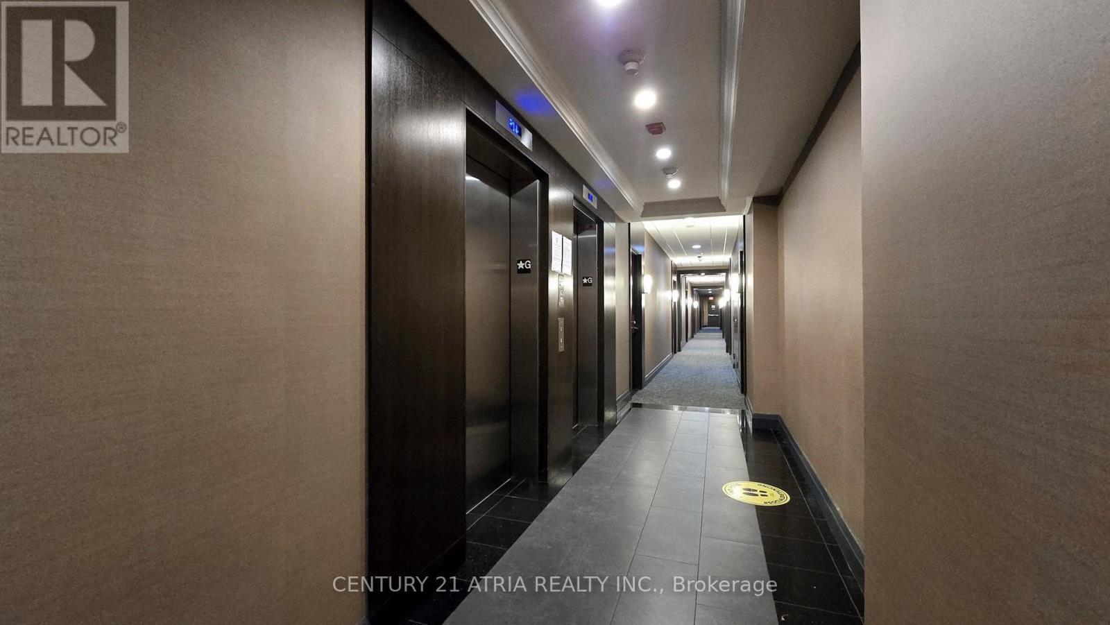 311D - 57 Upper Duke Crescent, Markham, ON - Indoor Photo Showing Other Room