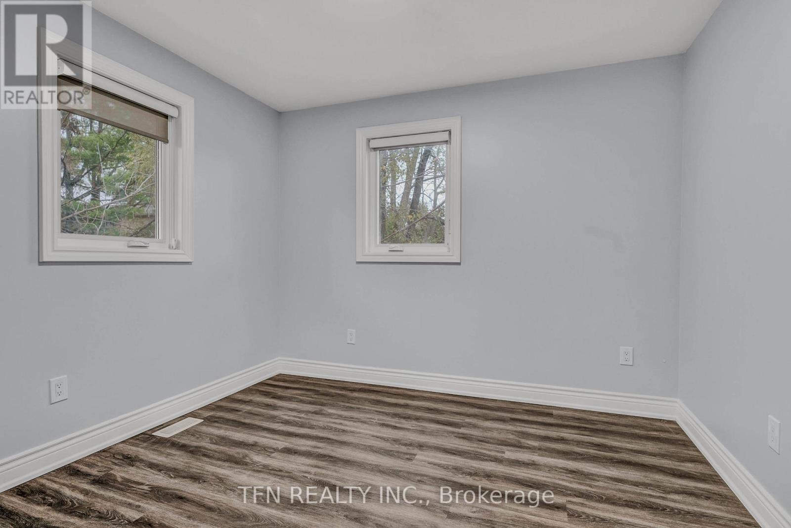 986 Robinson Street, Innisfil, ON - Indoor Photo Showing Other Room