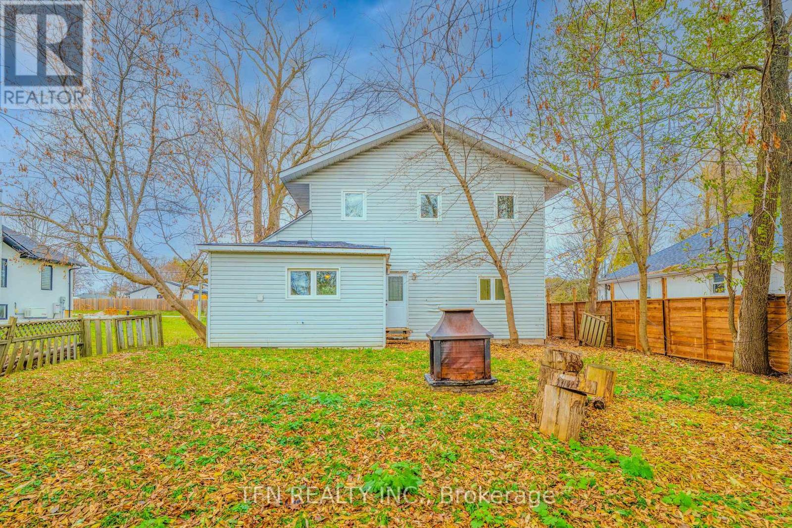 986 Robinson Street, Innisfil, ON - Outdoor