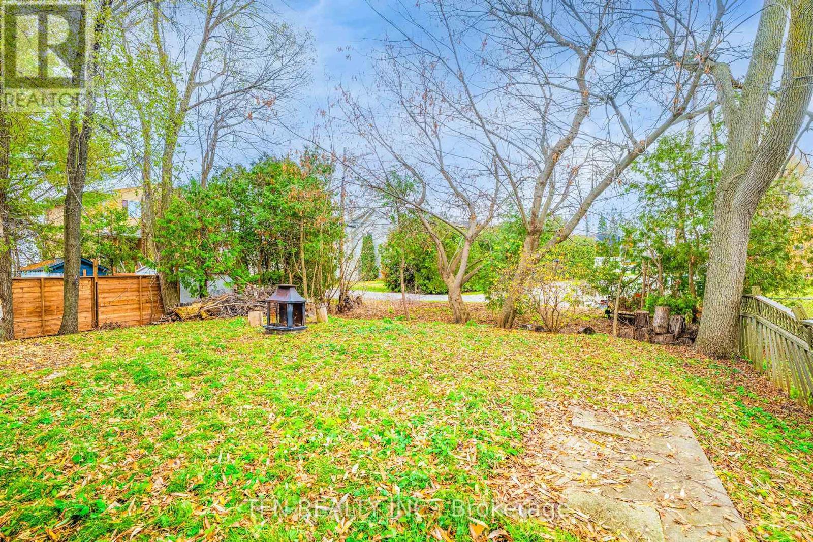 986 Robinson Street, Innisfil, ON - Outdoor