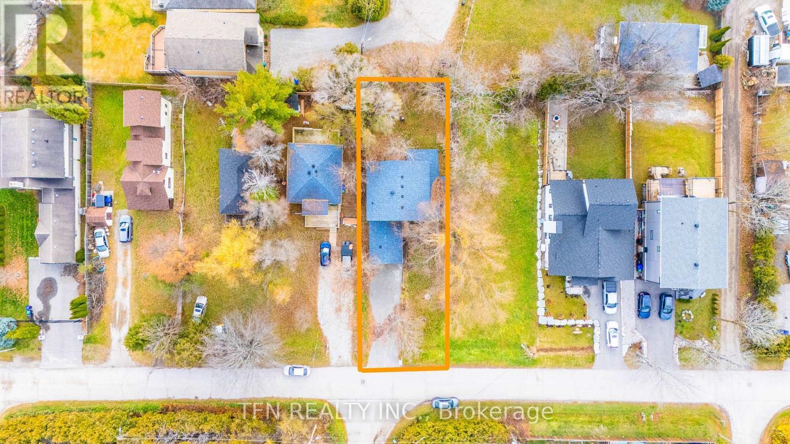 986 Robinson Street, Innisfil, ON - Outdoor With View