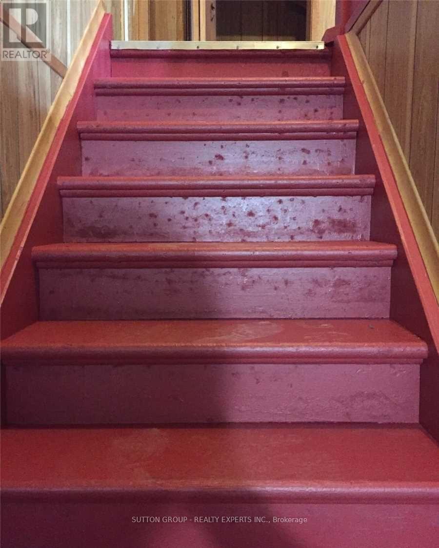 312239 Grey 8 Road, Southgate, ON - Indoor Photo Showing Other Room