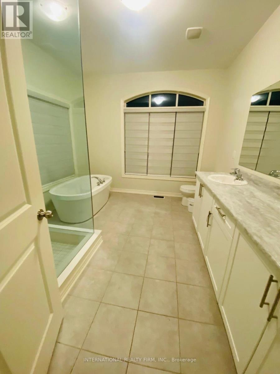 1222 Plymouth Drive, Oshawa, ON - Indoor Photo Showing Bathroom