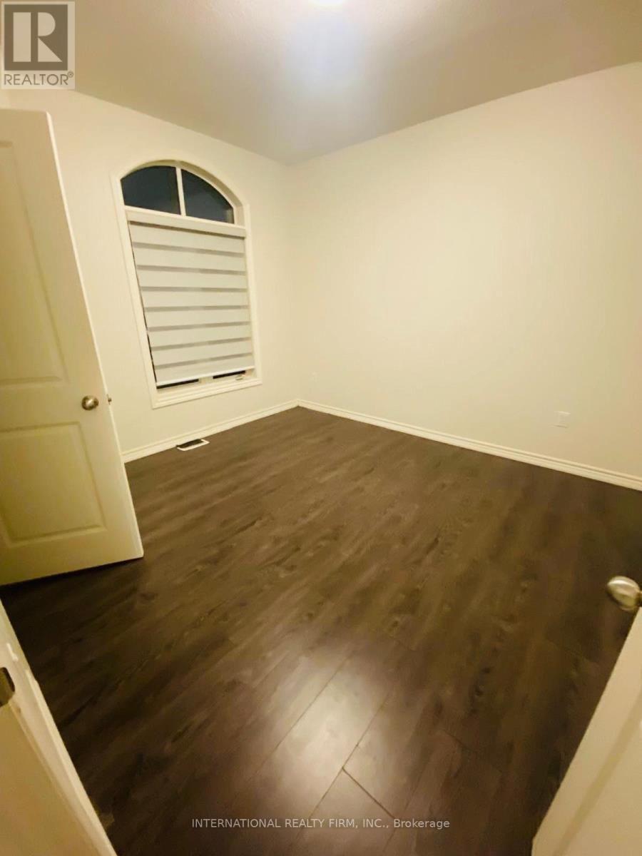 1222 Plymouth Drive, Oshawa, ON - Indoor Photo Showing Other Room