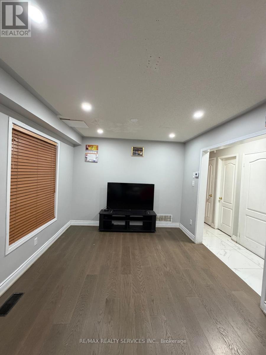 59 Larkspur Road E, Brampton, ON - Indoor Photo Showing Basement