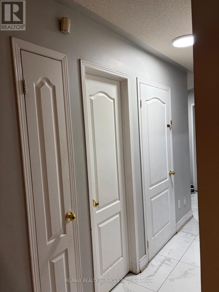 59 Larkspur Road E, Brampton, ON - Indoor Photo Showing Other Room