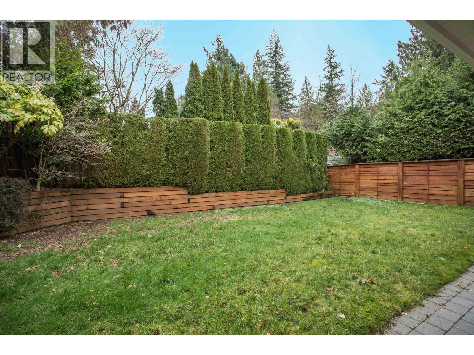 6417 Pitt Street, West Vancouver, BC - Outdoor With Backyard