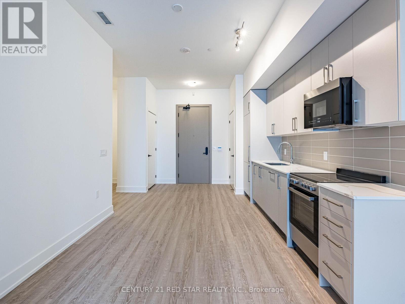119 - 2075 King Road, King, ON - Indoor Photo Showing Kitchen