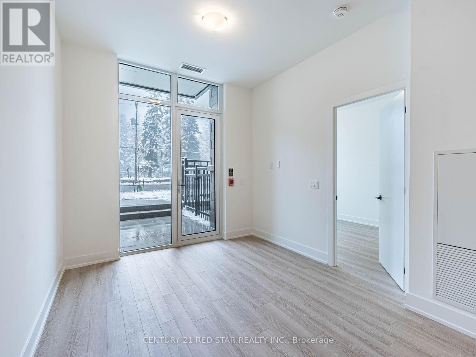 119 - 2075 King Road, King, ON - Indoor Photo Showing Other Room