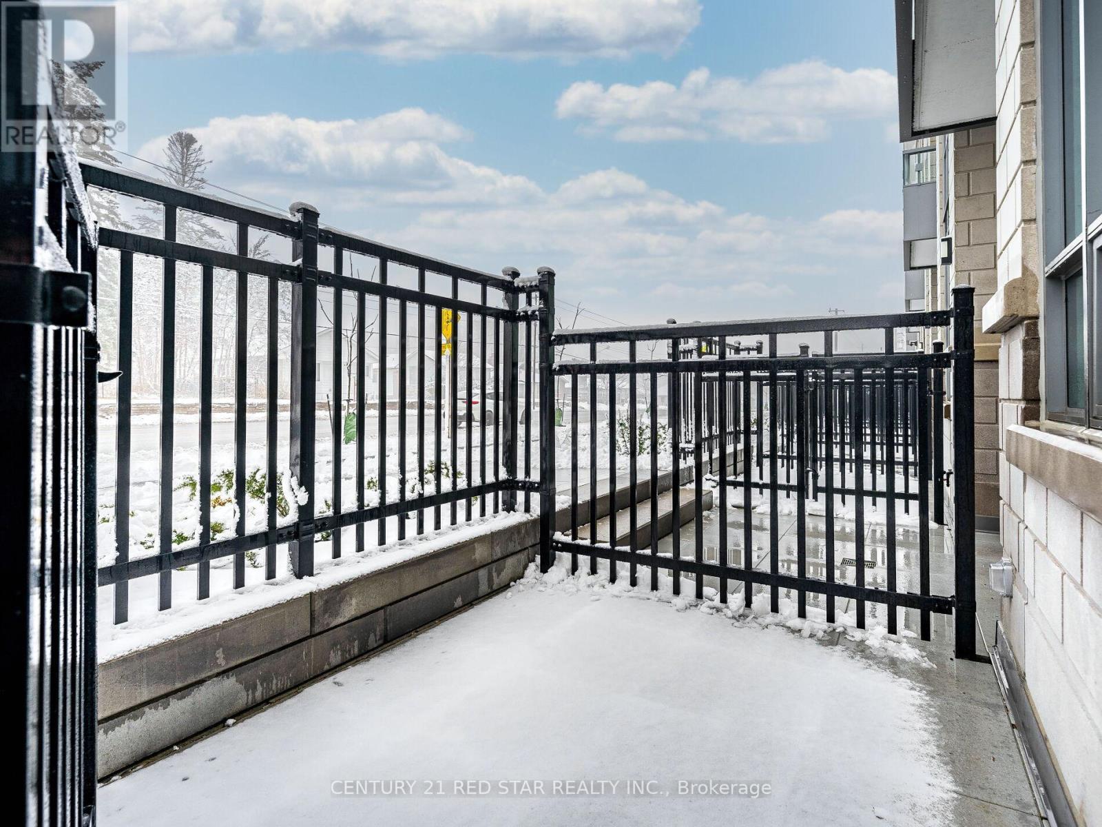 Terrace - 119 - 2075 King Road, King, ON - Outdoor With Exterior