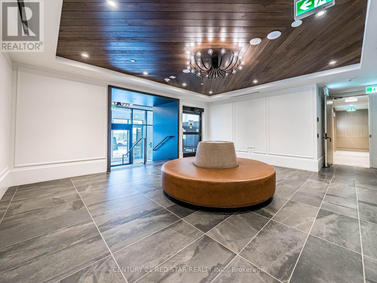 119 - 2075 King Road, King, ON - Indoor Photo Showing Other Room