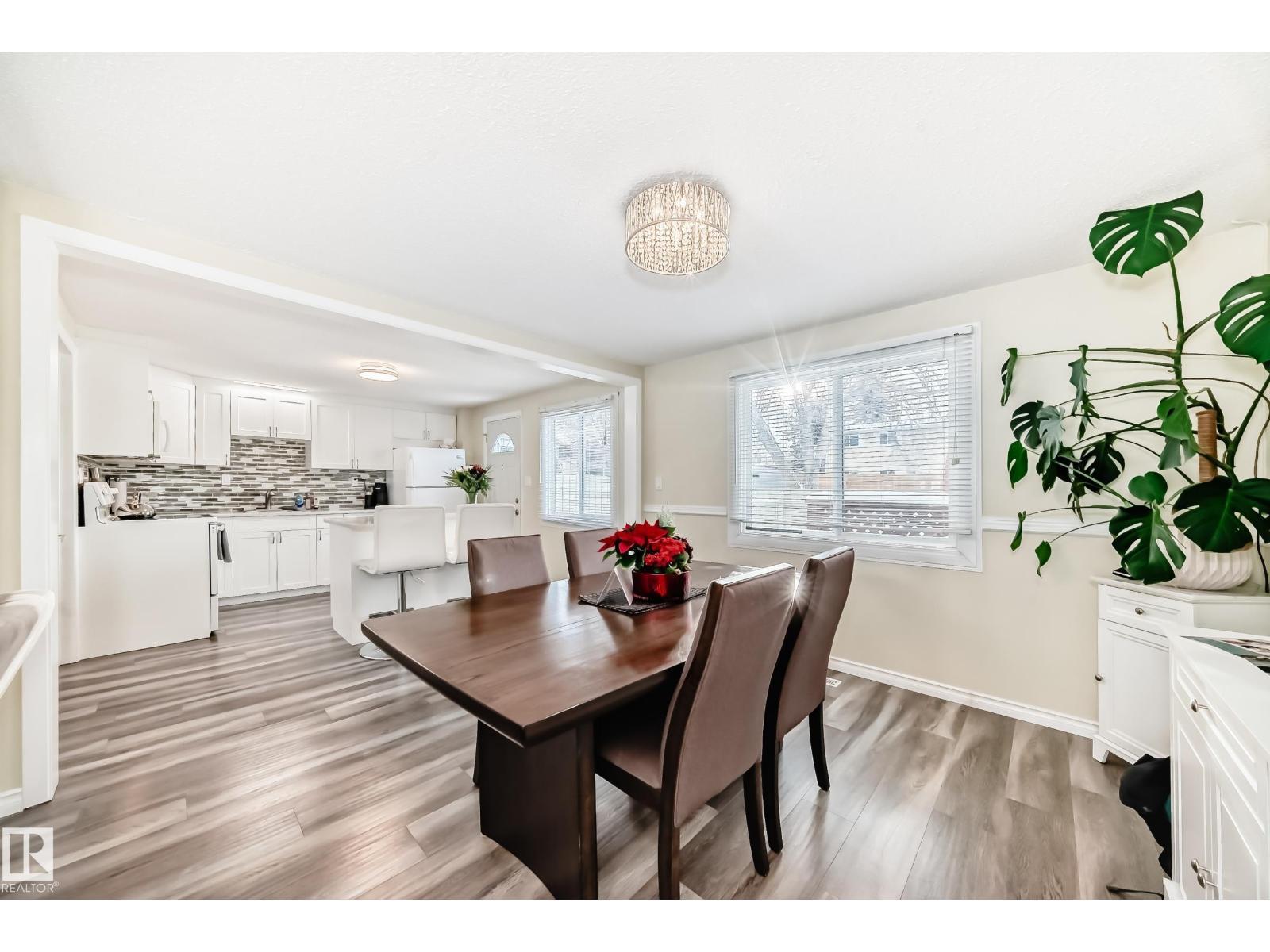 66 Ridgewood, St. Albert, AB - Indoor Photo Showing Dining Room
