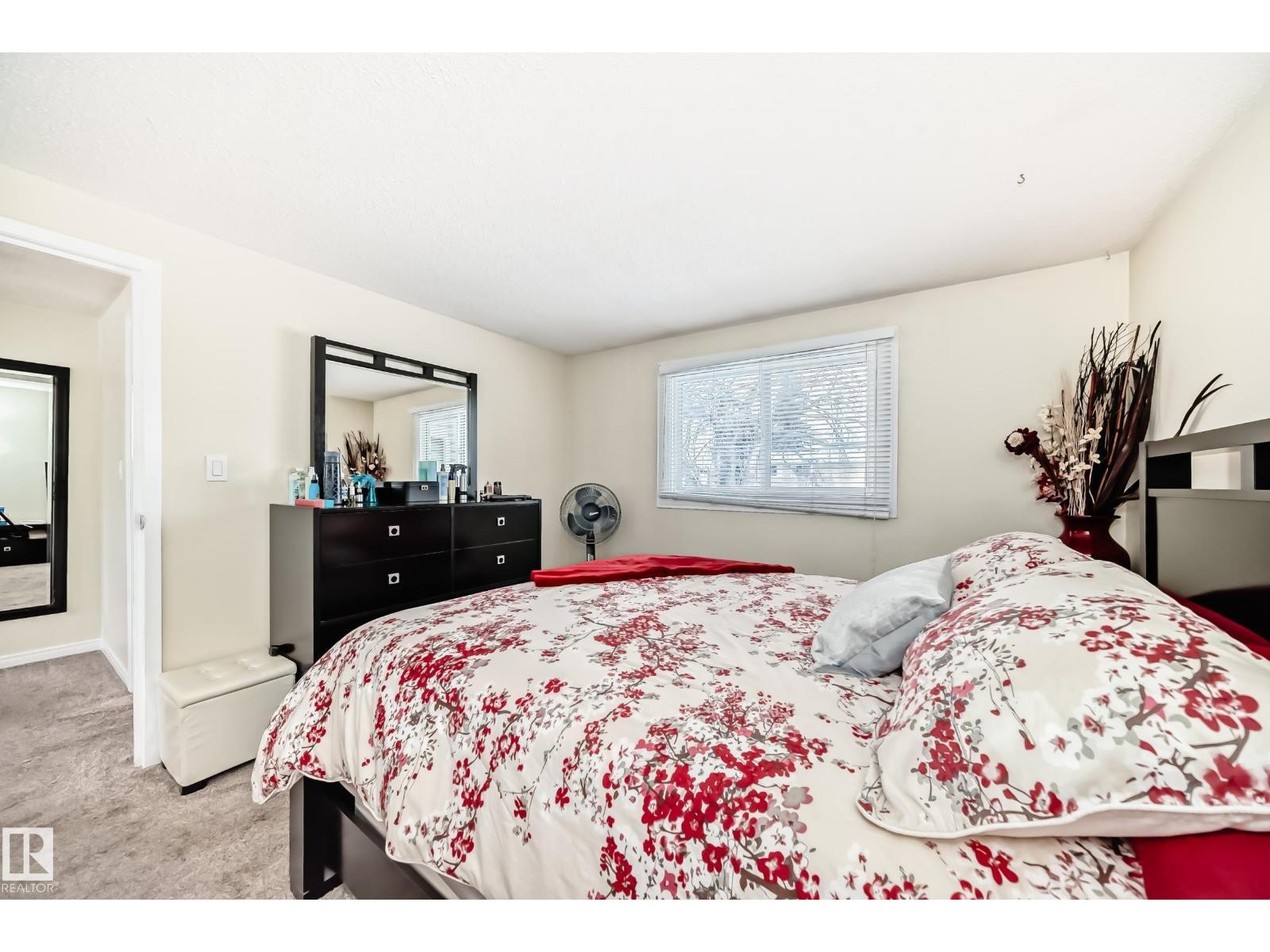 66 Ridgewood, St. Albert, AB - Indoor Photo Showing Bedroom