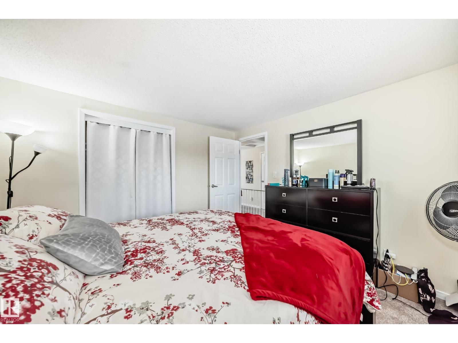 66 Ridgewood, St. Albert, AB - Indoor Photo Showing Bedroom