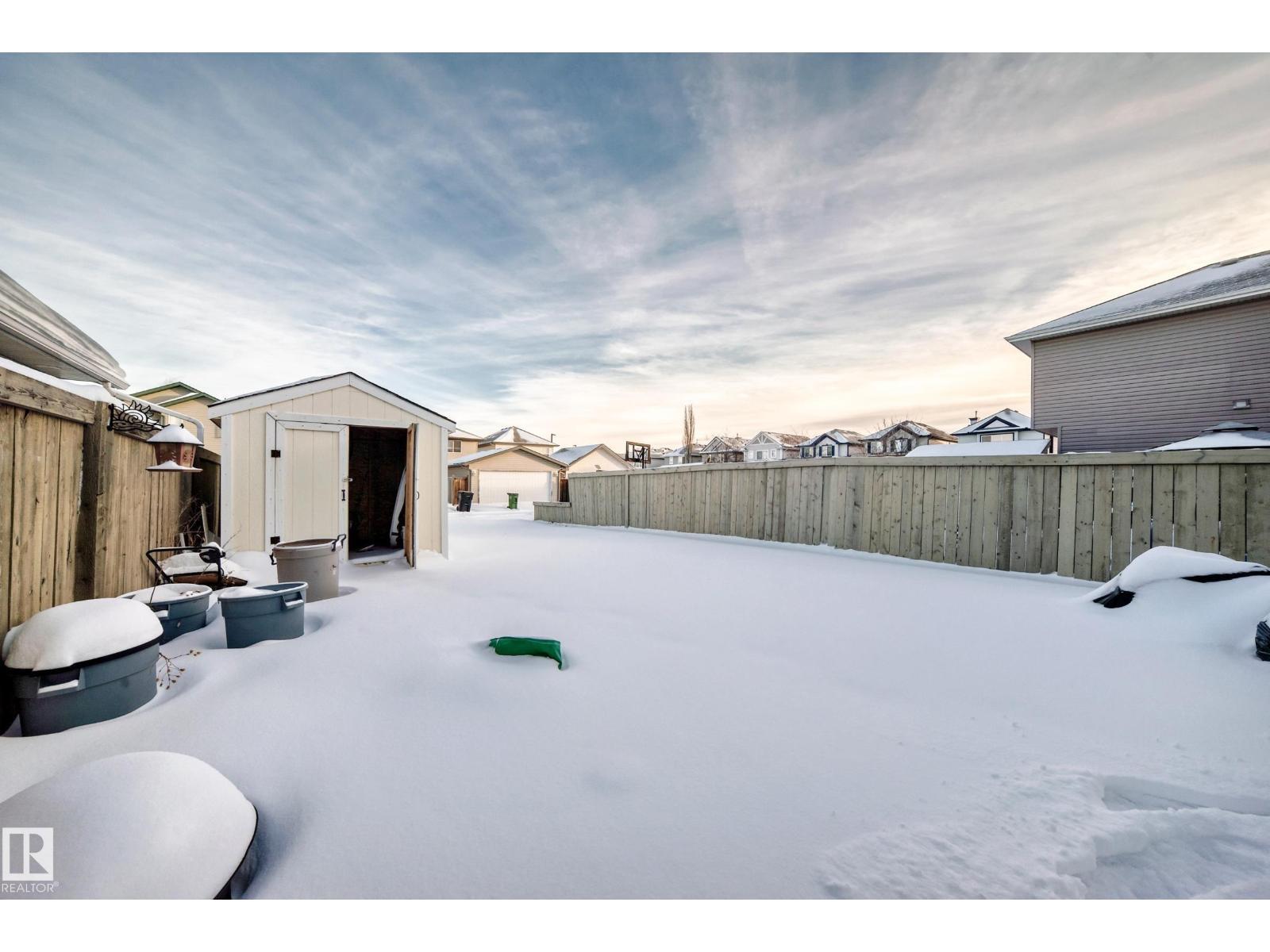 2805 25 St Nw, Edmonton, AB - Outdoor