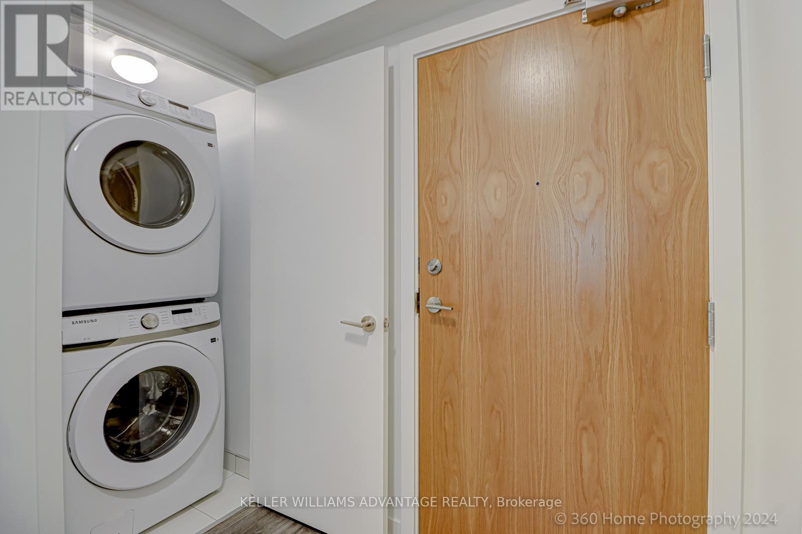 1311 - 1455 Celebration Drive, Pickering, ON - Indoor Photo Showing Laundry Room