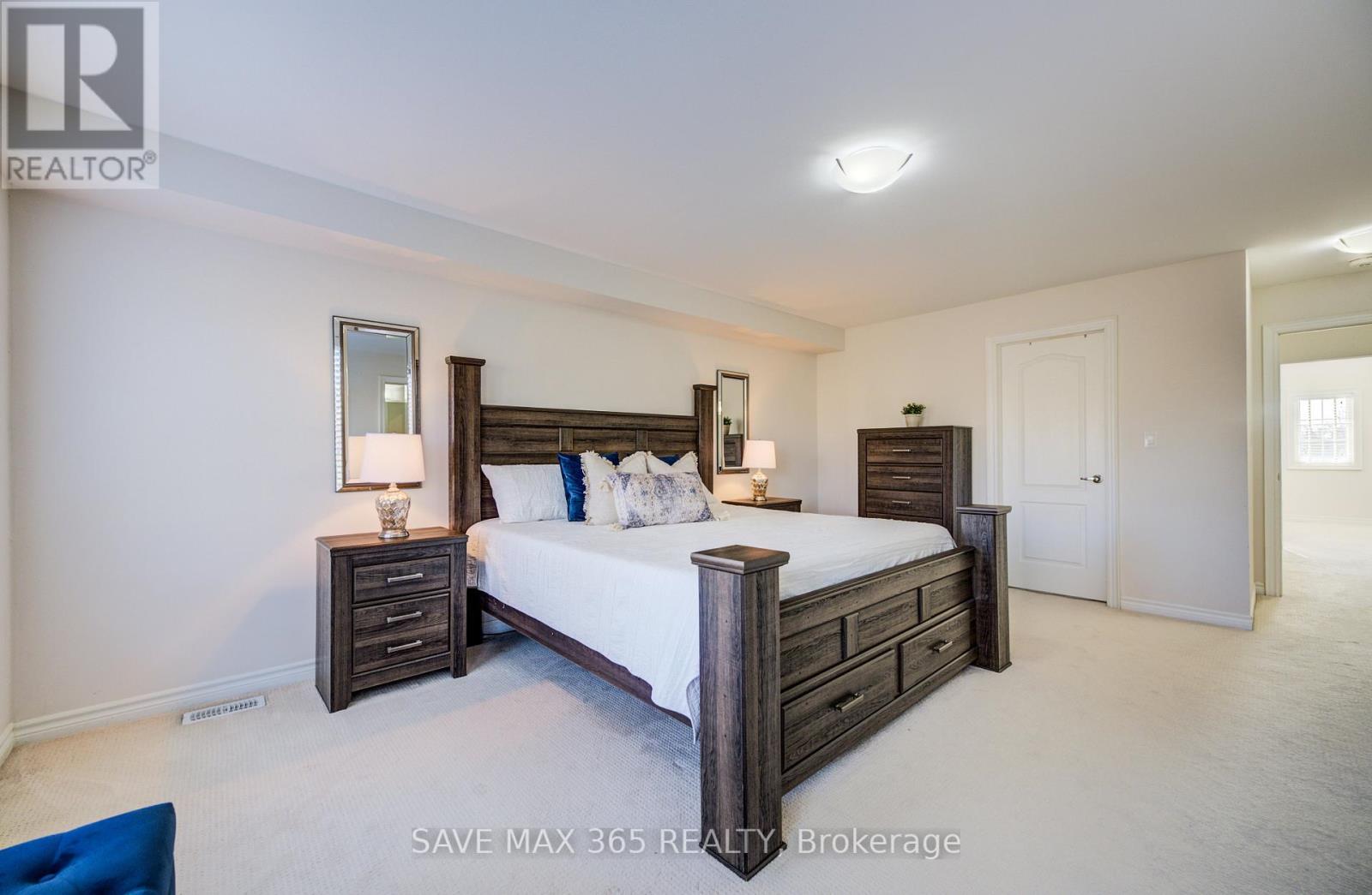 1223 Owls Head Road, Mississauga, ON - Indoor Photo Showing Bedroom