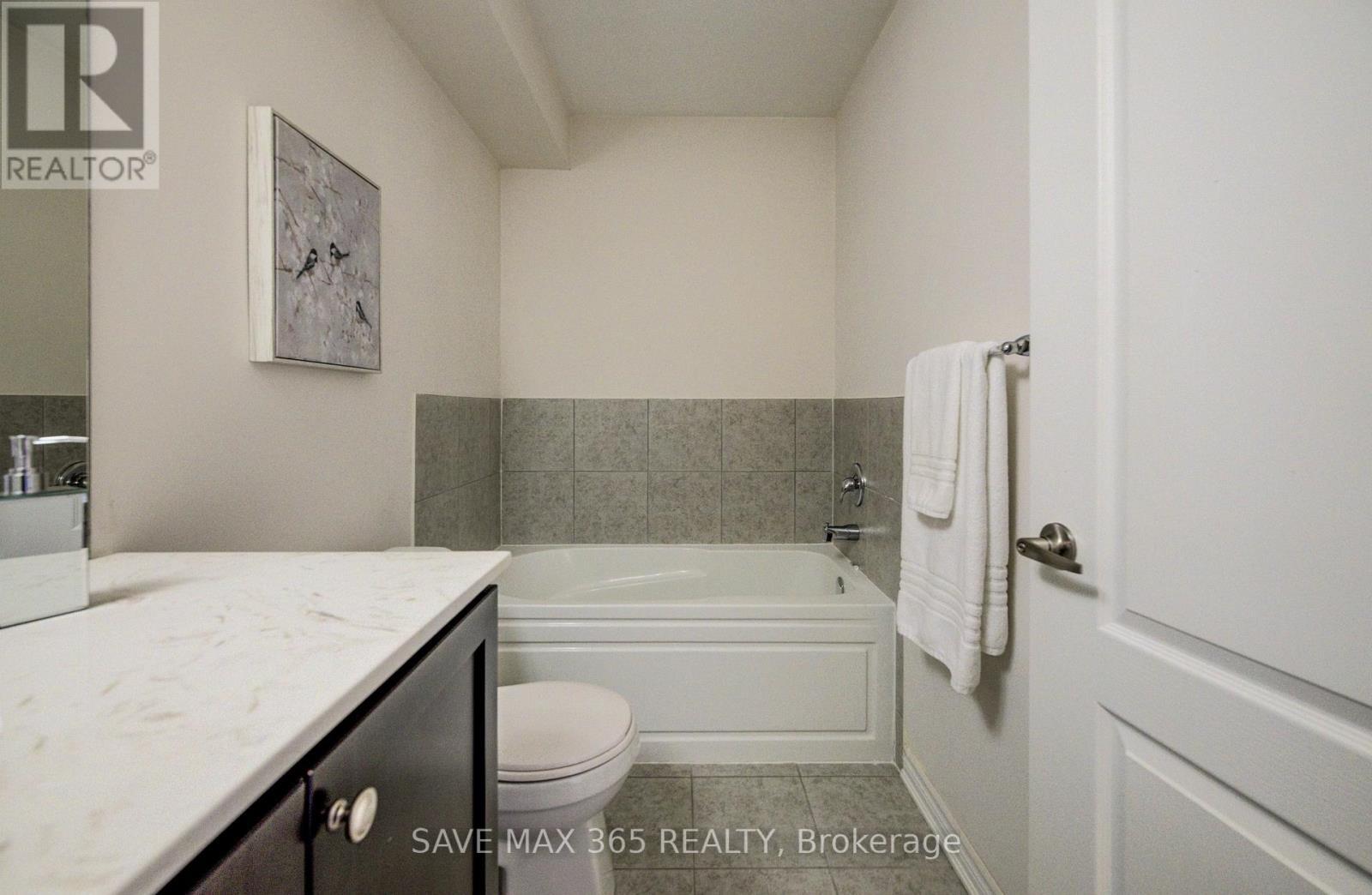 1223 Owls Head Road, Mississauga, ON - Indoor Photo Showing Bathroom