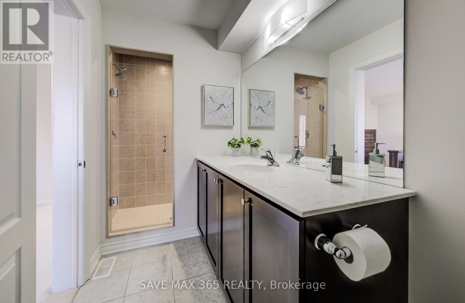 1223 Owls Head Road, Mississauga, ON - Indoor Photo Showing Bathroom