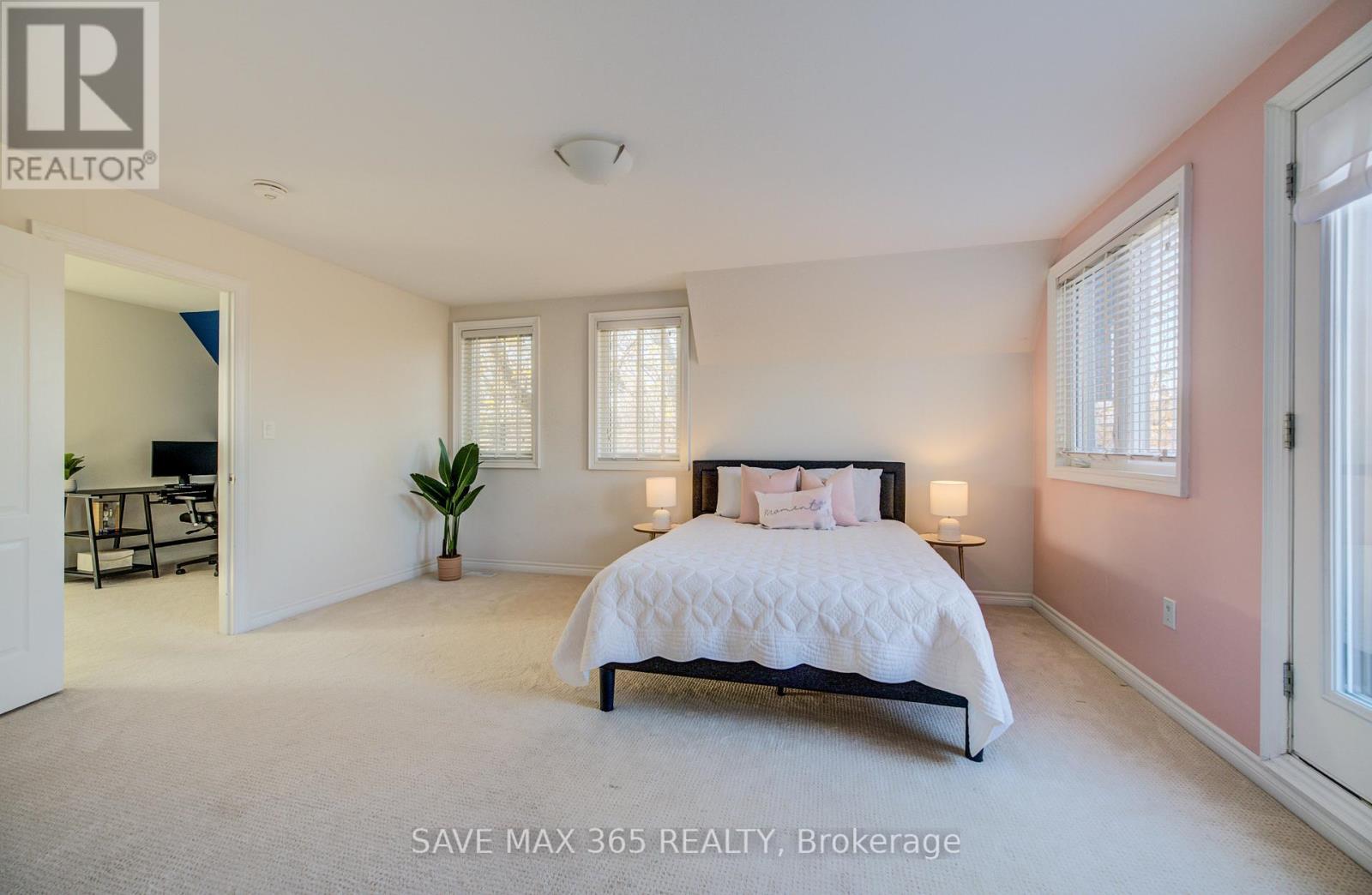 1223 Owls Head Road, Mississauga, ON - Indoor Photo Showing Bedroom