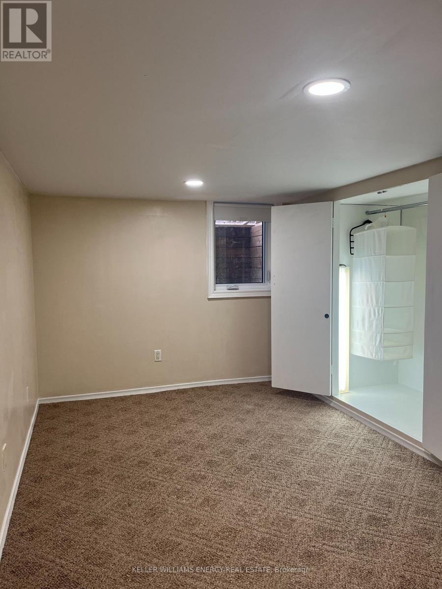 592 Radisson Avenue, Oshawa (Vanier), ON - Indoor