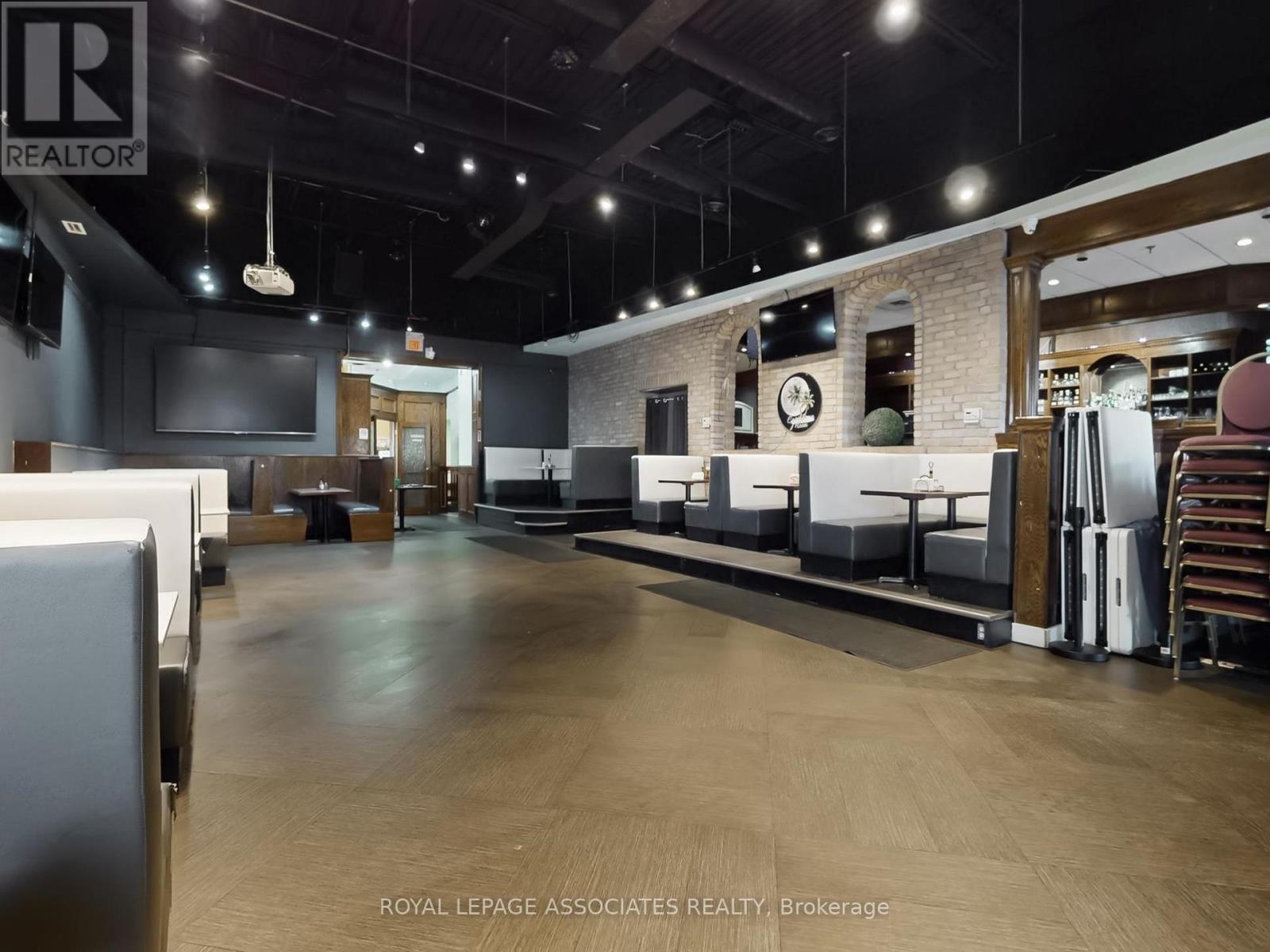 13,14,15 - 2 Steinway Boulevard, Toronto, ON