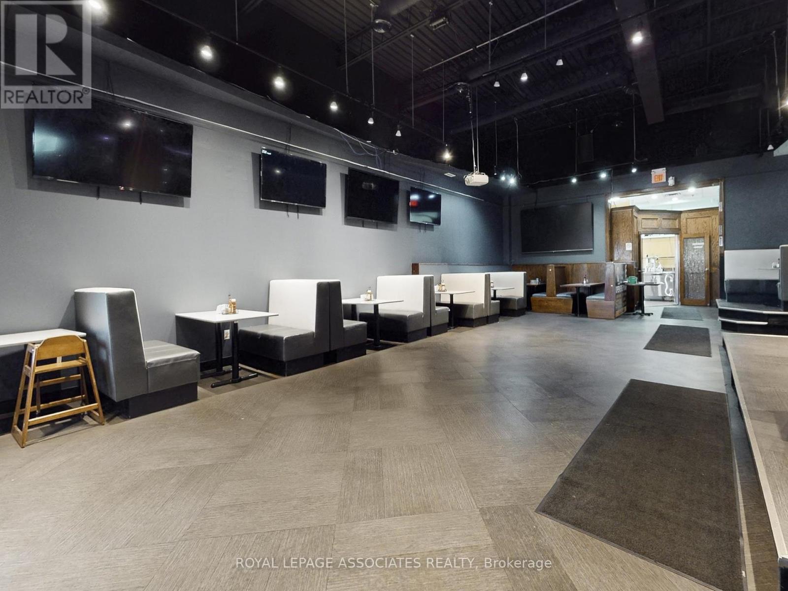 13,14,15 - 2 Steinway Boulevard, Toronto, ON