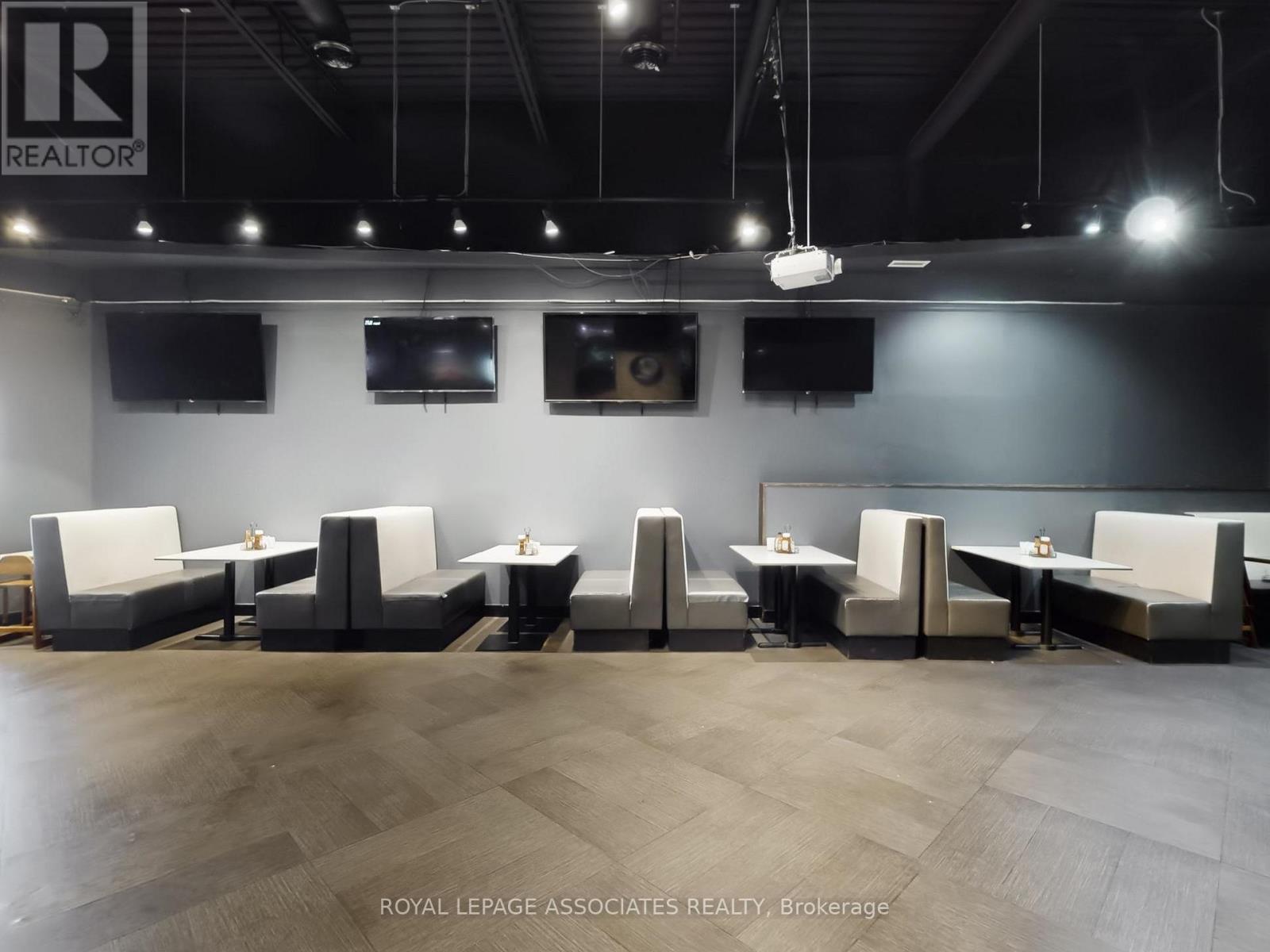 13,14,15 - 2 Steinway Boulevard, Toronto, ON