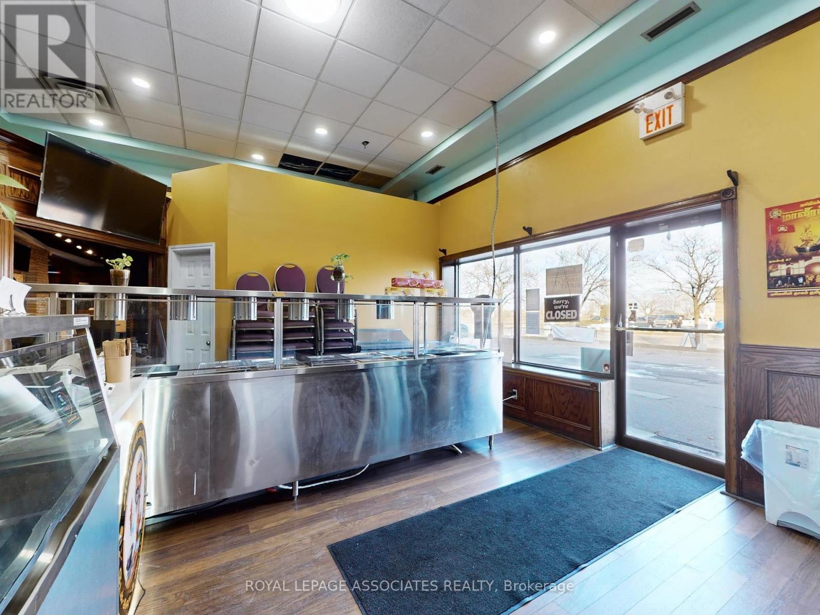 13,14,15 - 2 Steinway Boulevard, Toronto, ON