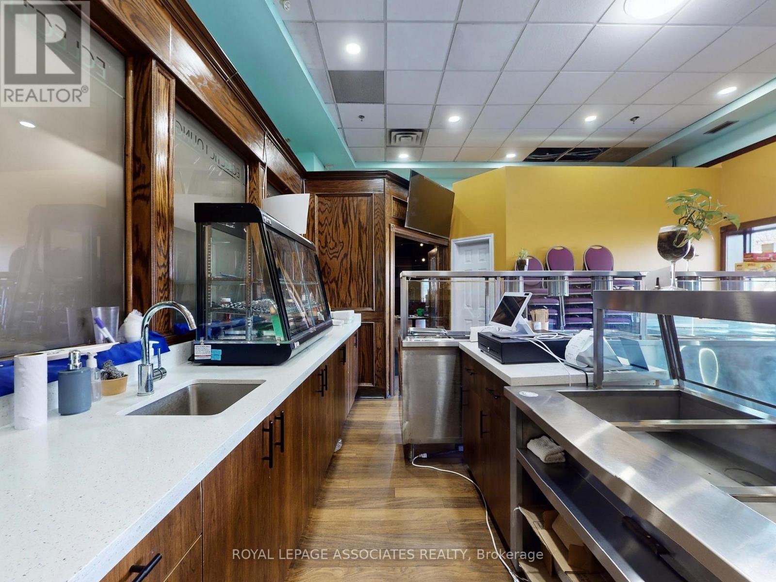 13,14,15 - 2 Steinway Boulevard, Toronto, ON