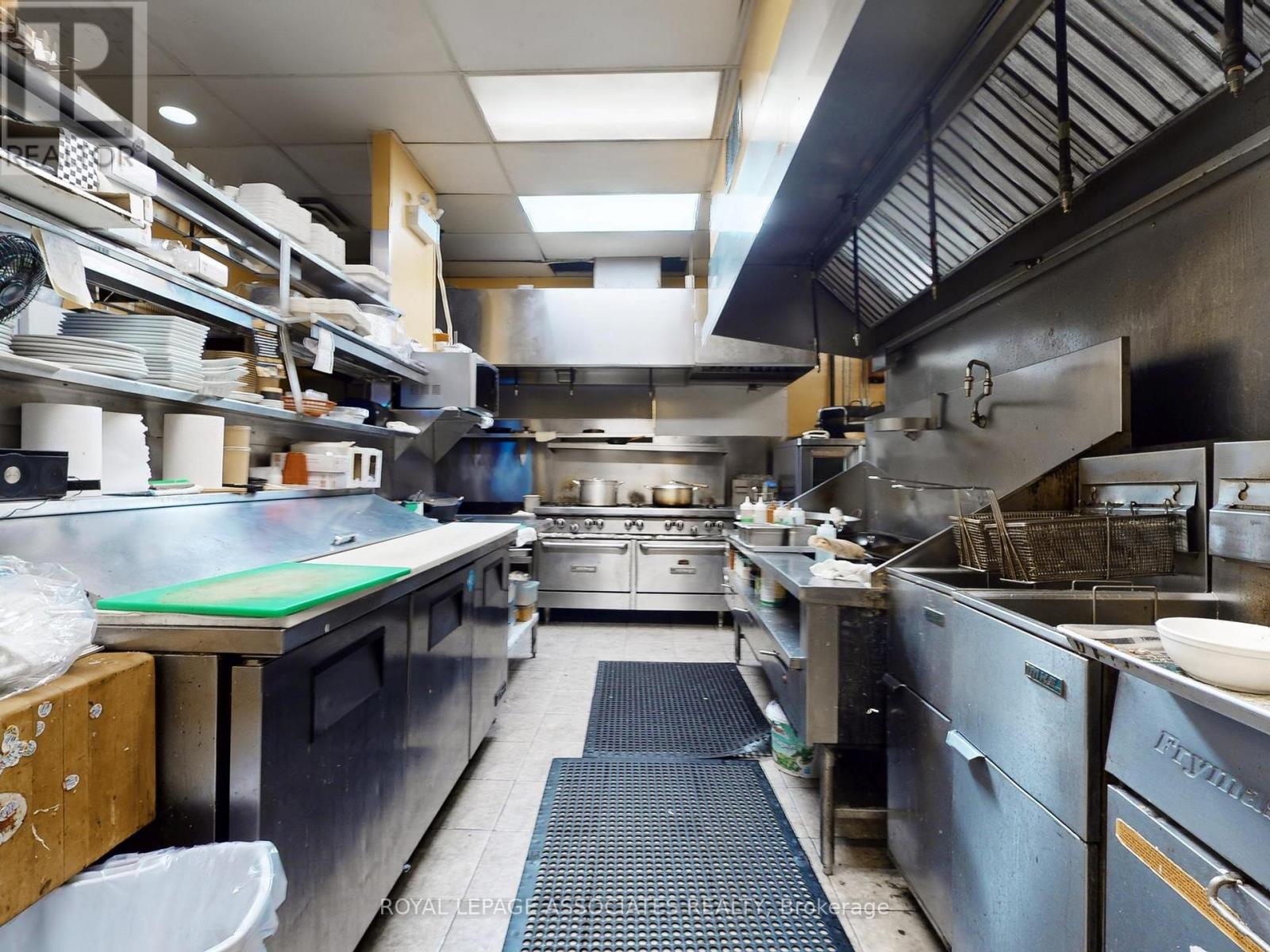 13,14,15 - 2 Steinway Boulevard, Toronto, ON