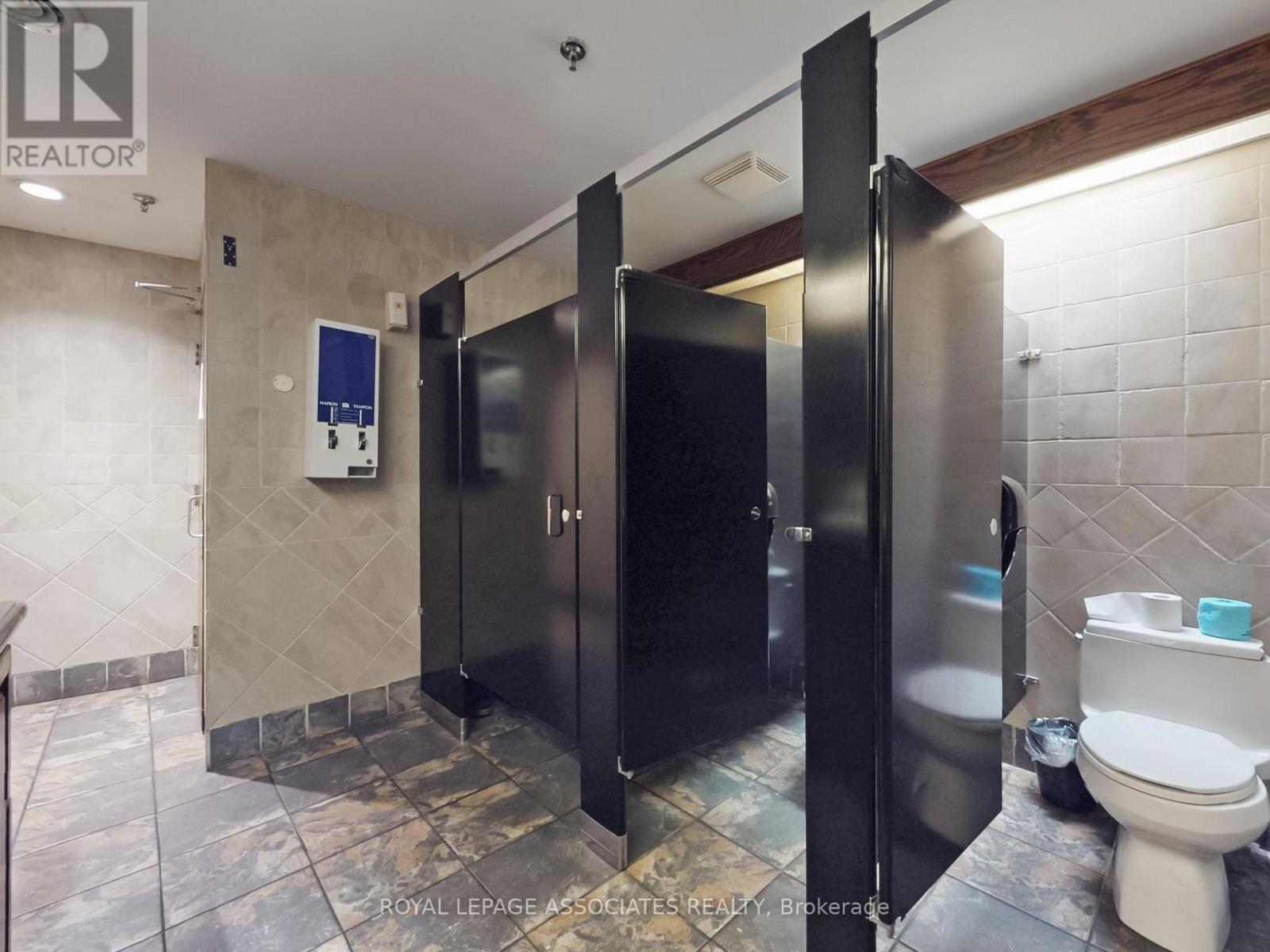 13,14,15 - 2 Steinway Boulevard, Toronto, ON