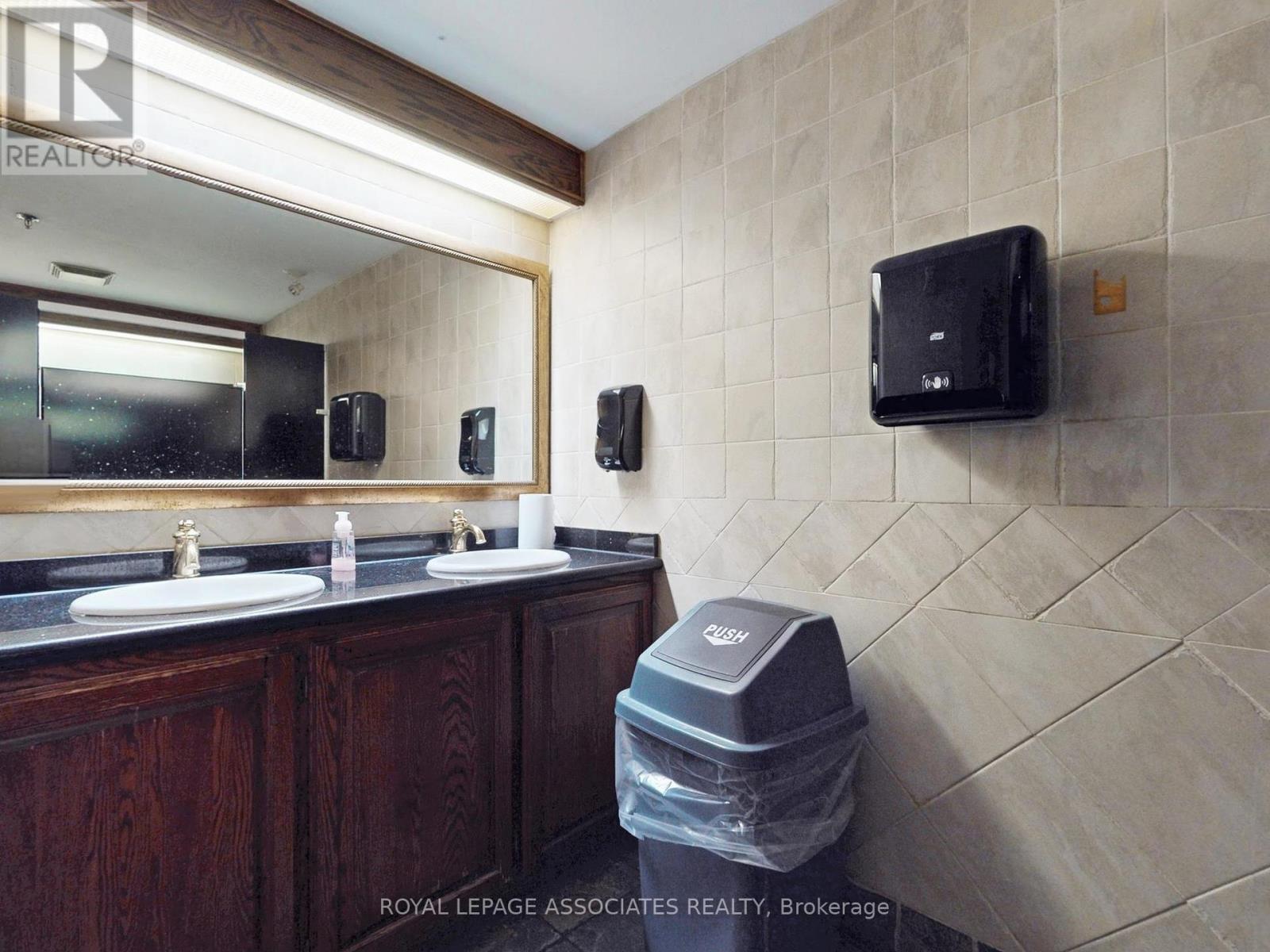 13,14,15 - 2 Steinway Boulevard, Toronto, ON